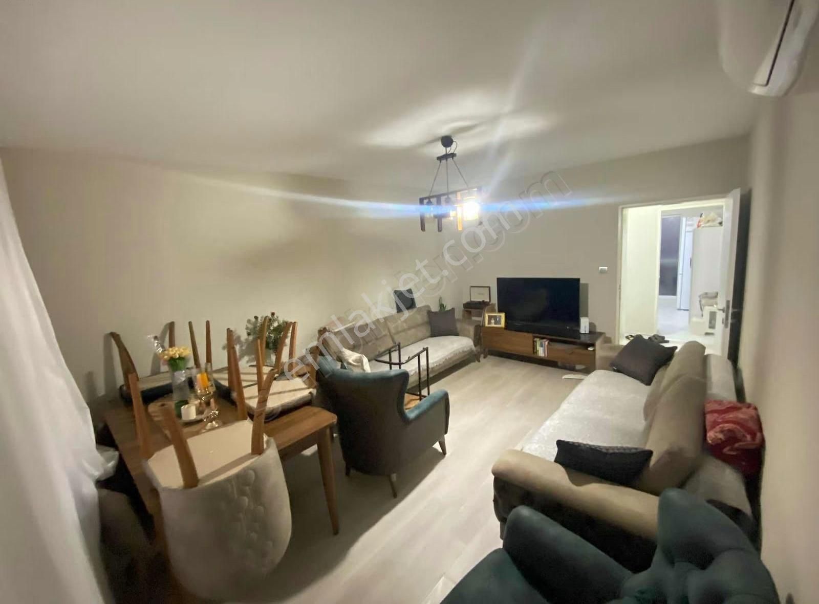 Afet Evlerinde İç Dış Yanilenmiş Satılık Daire - Görsel 9