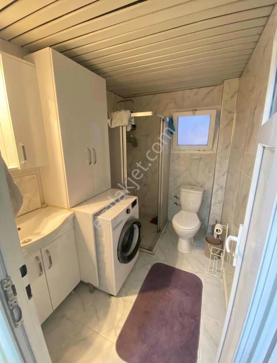 Afet Evlerinde İç Dış Yanilenmiş Satılık Daire - Görsel 13