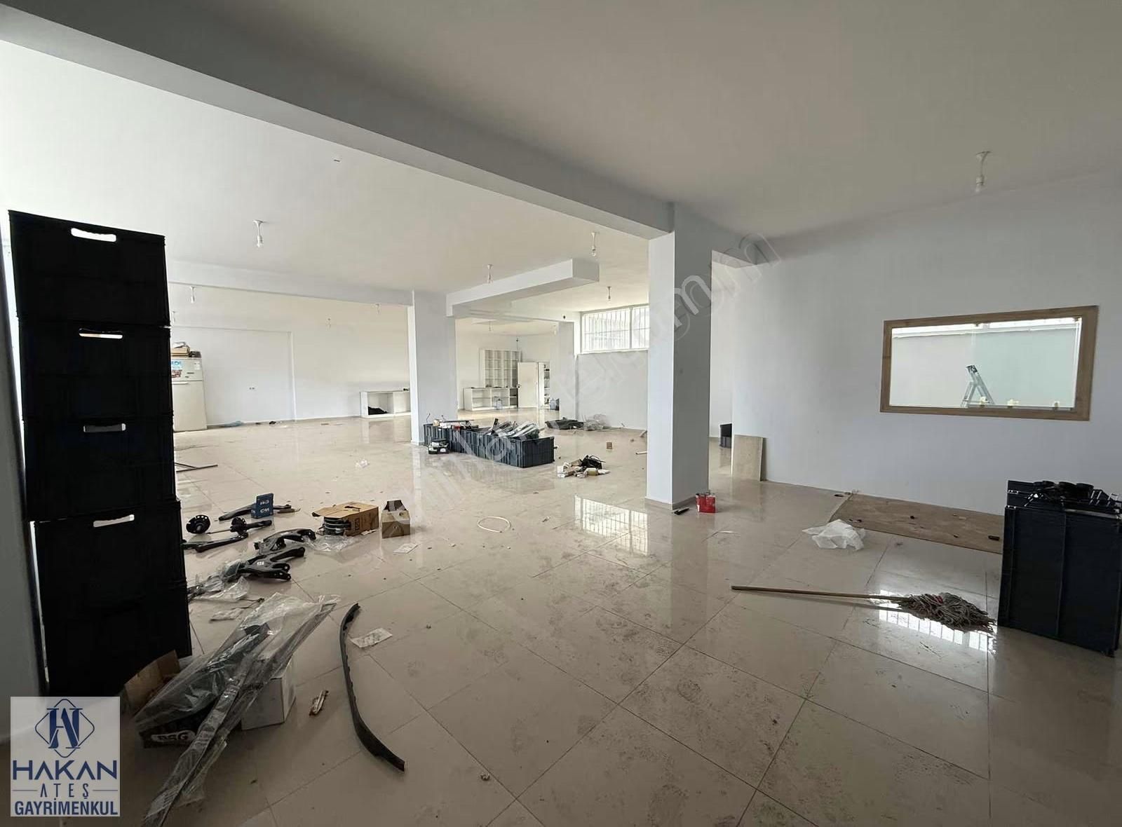 Hakan Ateş"ten Otosansitte Ana Cadde Üzeri Kiralık Dükkan - Görsel 15