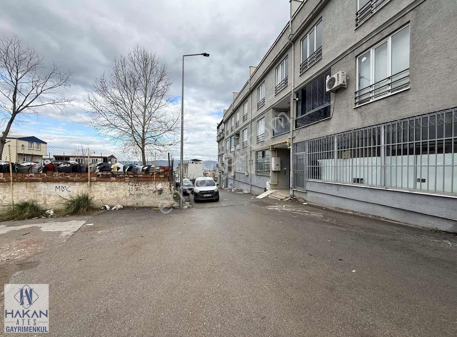 Hakan Ateş"ten Otosansitte Ana Cadde Üzeri Kiralık Dükkan - Görsel 8