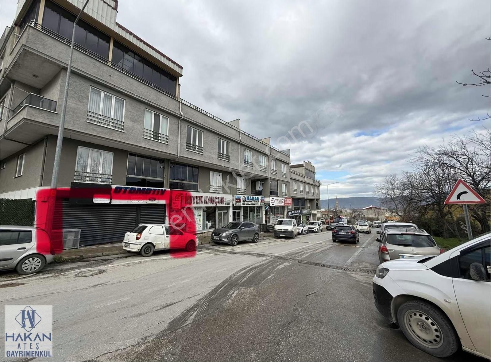 Hakan Ateş"ten Otosansitte Ana Cadde Üzeri Kiralık Dükkan - Görsel 4