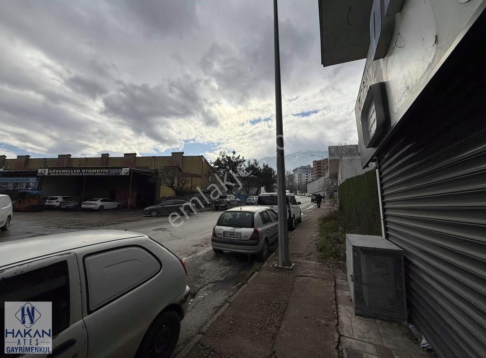 Hakan Ateş"ten Otosansitte Ana Cadde Üzeri Kiralık Dükkan - Görsel 24
