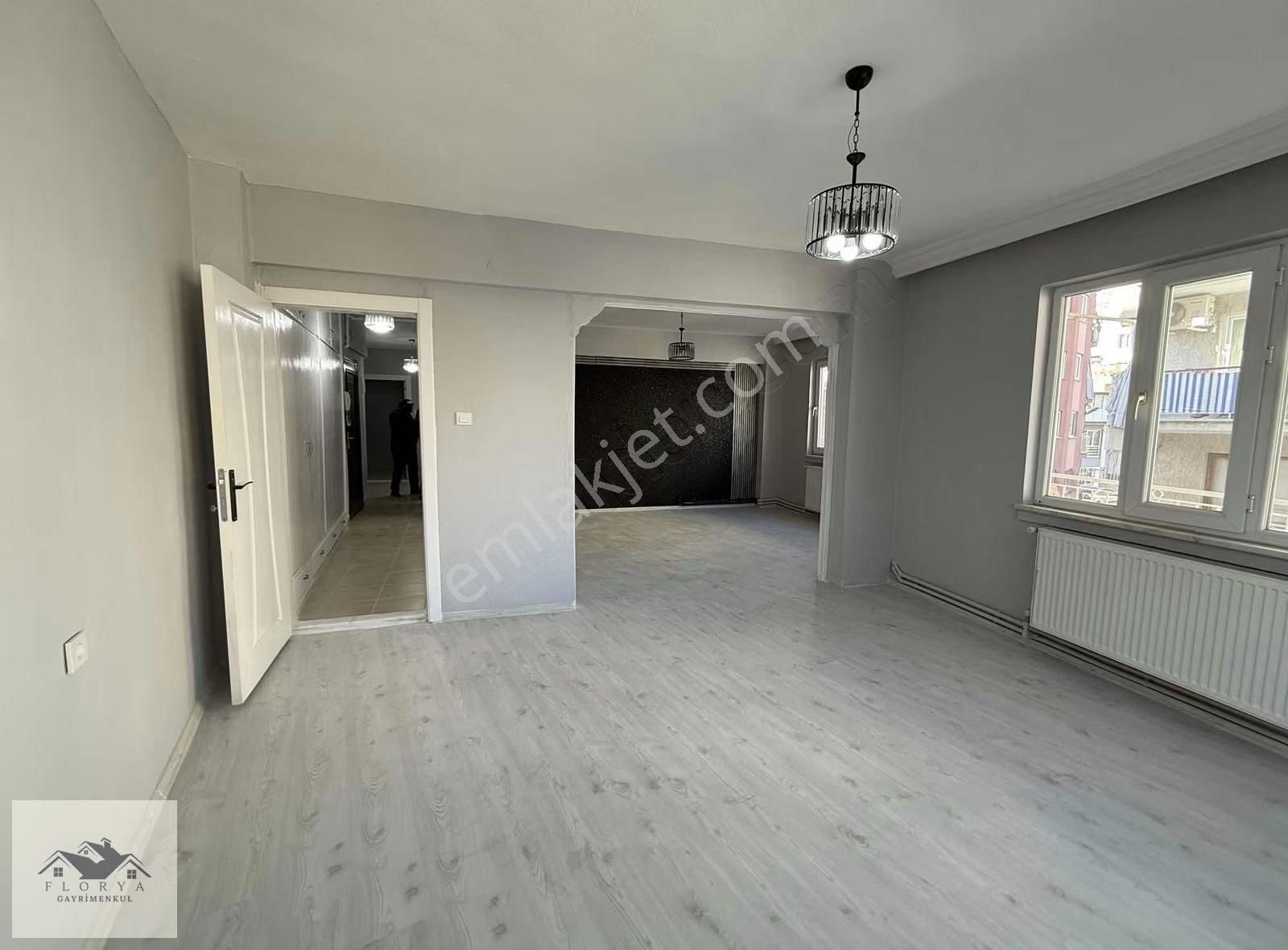 Çınara Çok Yakın 3+1 Ara Kat Komple Yenilenmiş 2.750.000 Tl