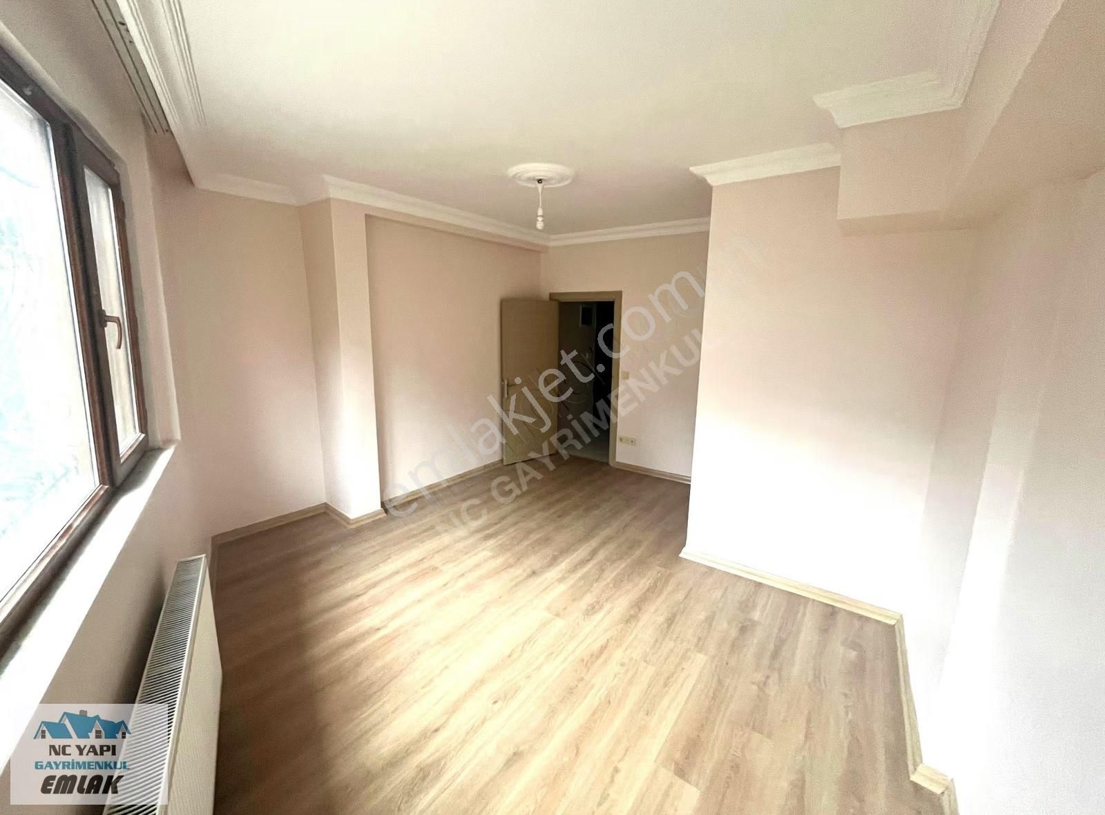 Çekmeköy Merkez'de Satılık 2+1 Bahçe Katı Daire (krediye Uygun) - Görsel 11