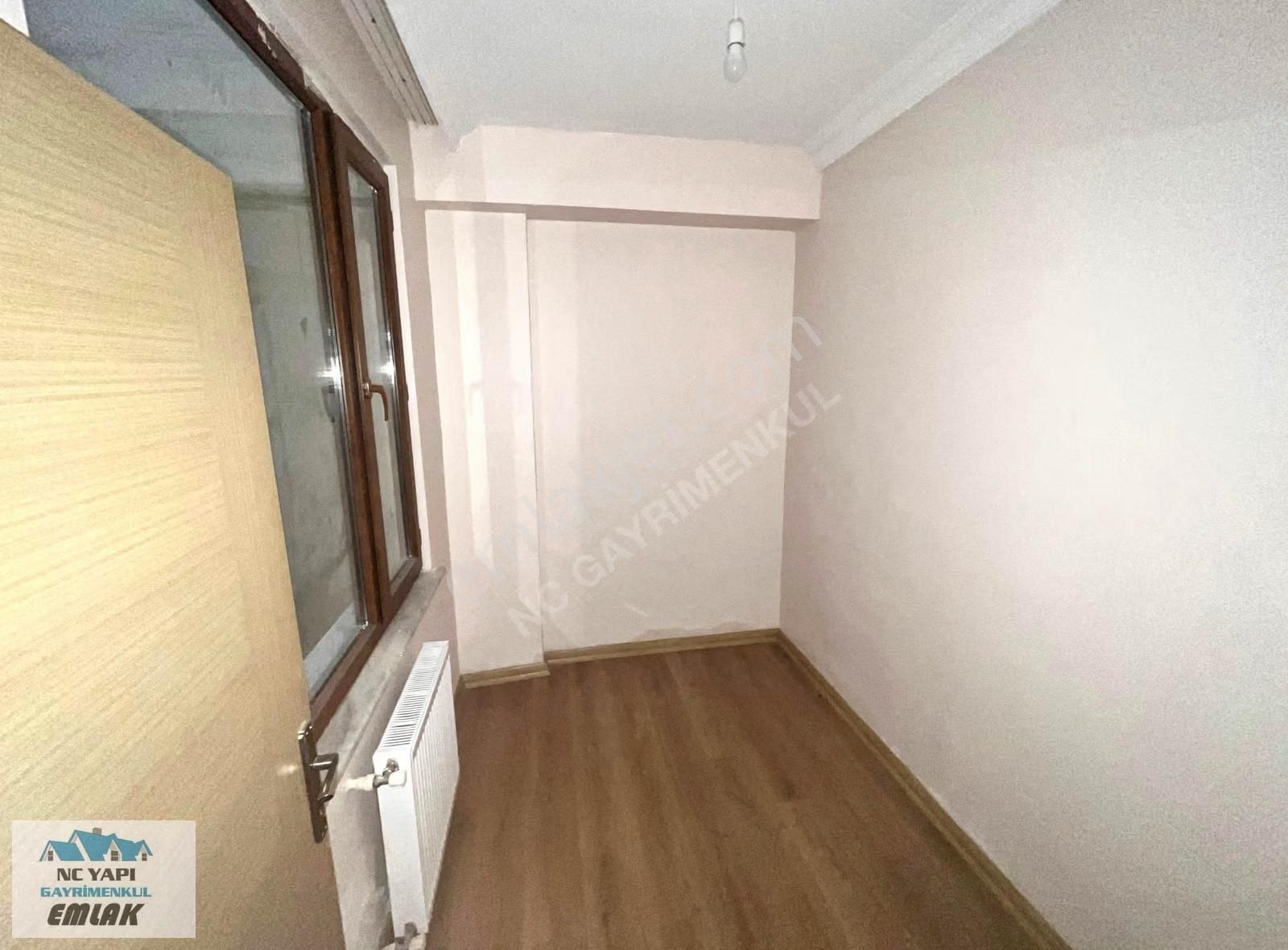 Çekmeköy Merkez'de Satılık 2+1 Bahçe Katı Daire (krediye Uygun) - Görsel 4