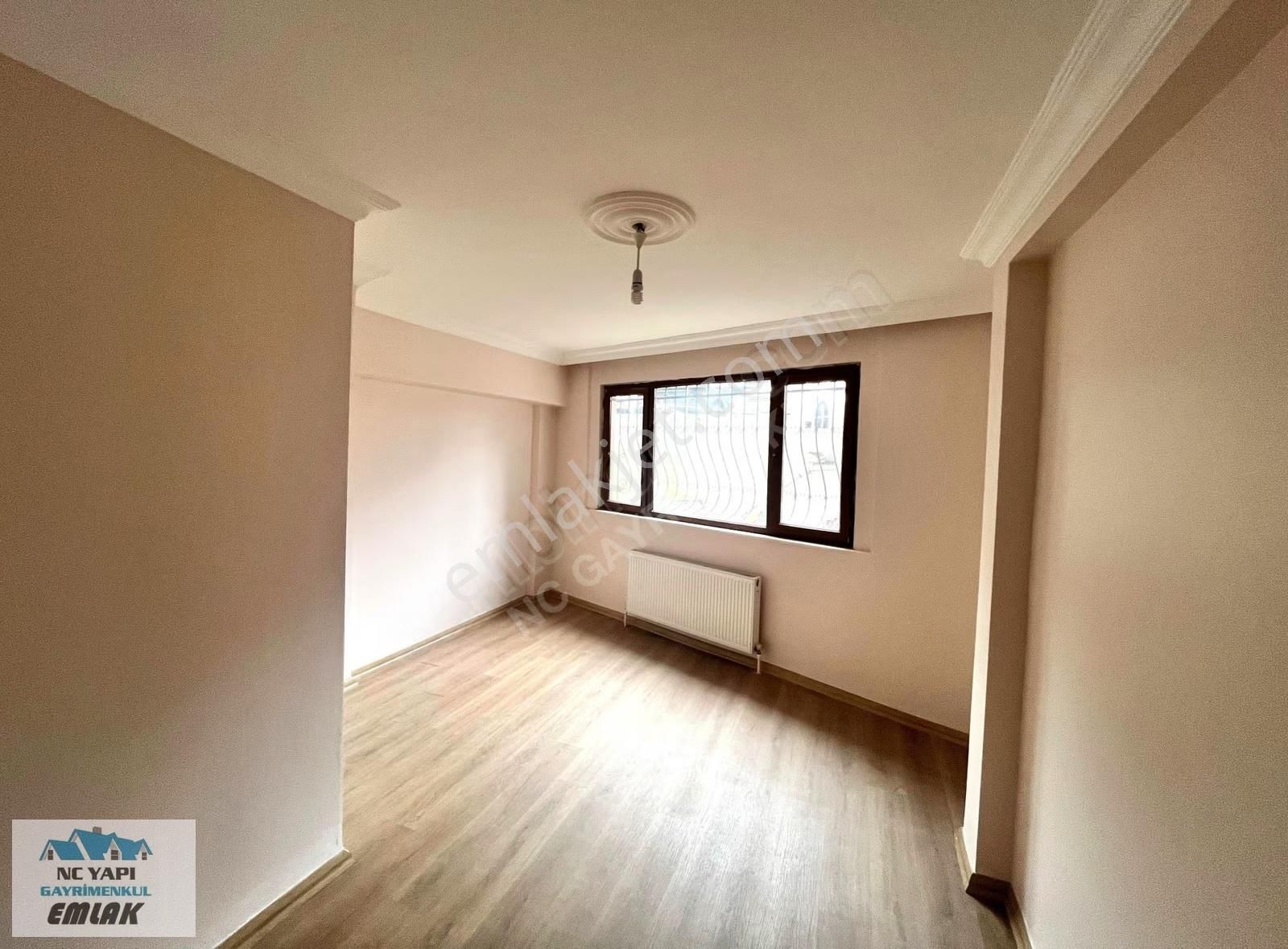 Çekmeköy Merkez'de Satılık 2+1 Bahçe Katı Daire (krediye Uygun) - Görsel 8