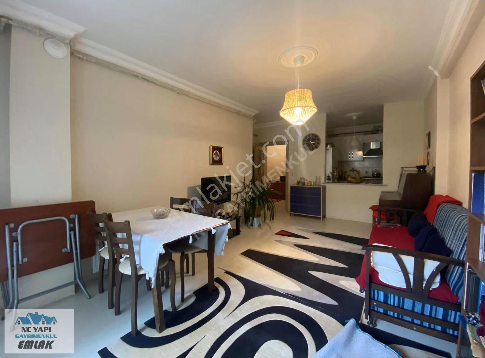 Çekmeköy Merkezde Ormana Komşu 2+1 Satılık Daire - Görsel 4