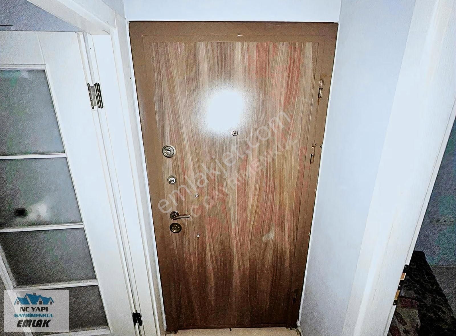 Çekmeköy Taşdelende Yüksek Giriş Daire 1 Oda 1 Salon Açık Mutfak - Görsel 3
