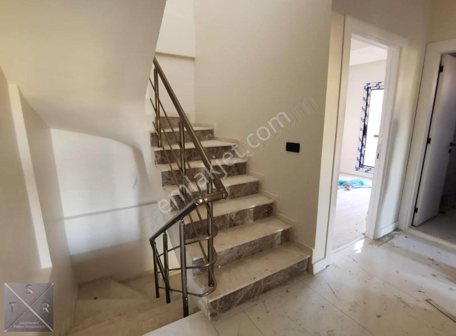 Tsr'den Yenişakran Afacan Mevki Satılık 4+1 Triplex Villa - Görsel 16