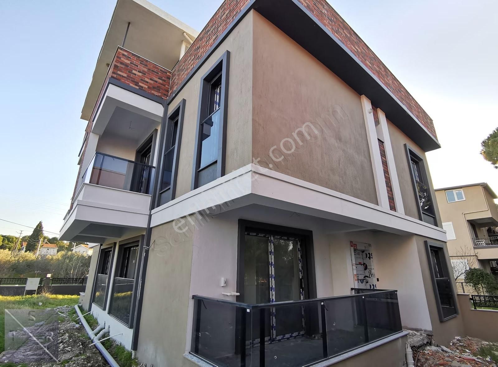 Tsr'den Yenişakran Afacan Mevki Satılık 4+1 Triplex Villa - Görsel 10