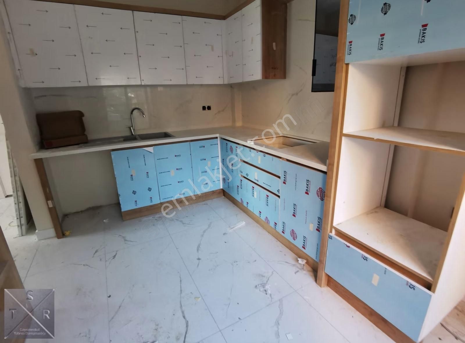 Tsr'den Yenişakran Afacan Mevki Satılık 4+1 Triplex Villa - Görsel 17
