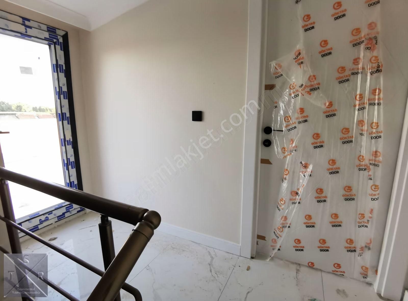 Tsr'den Yenişakran Afacan Mevki Satılık 4+1 Triplex Villa - Görsel 18