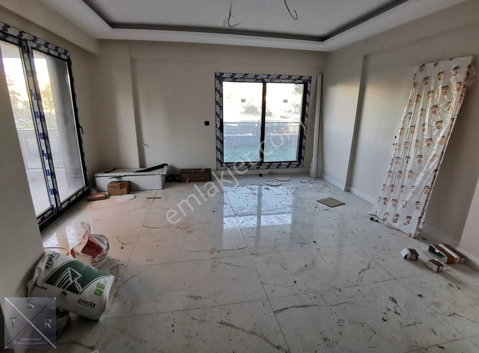 Tsr'den Yenişakran Afacan Mevki Satılık 4+1 Triplex Villa - Görsel 13