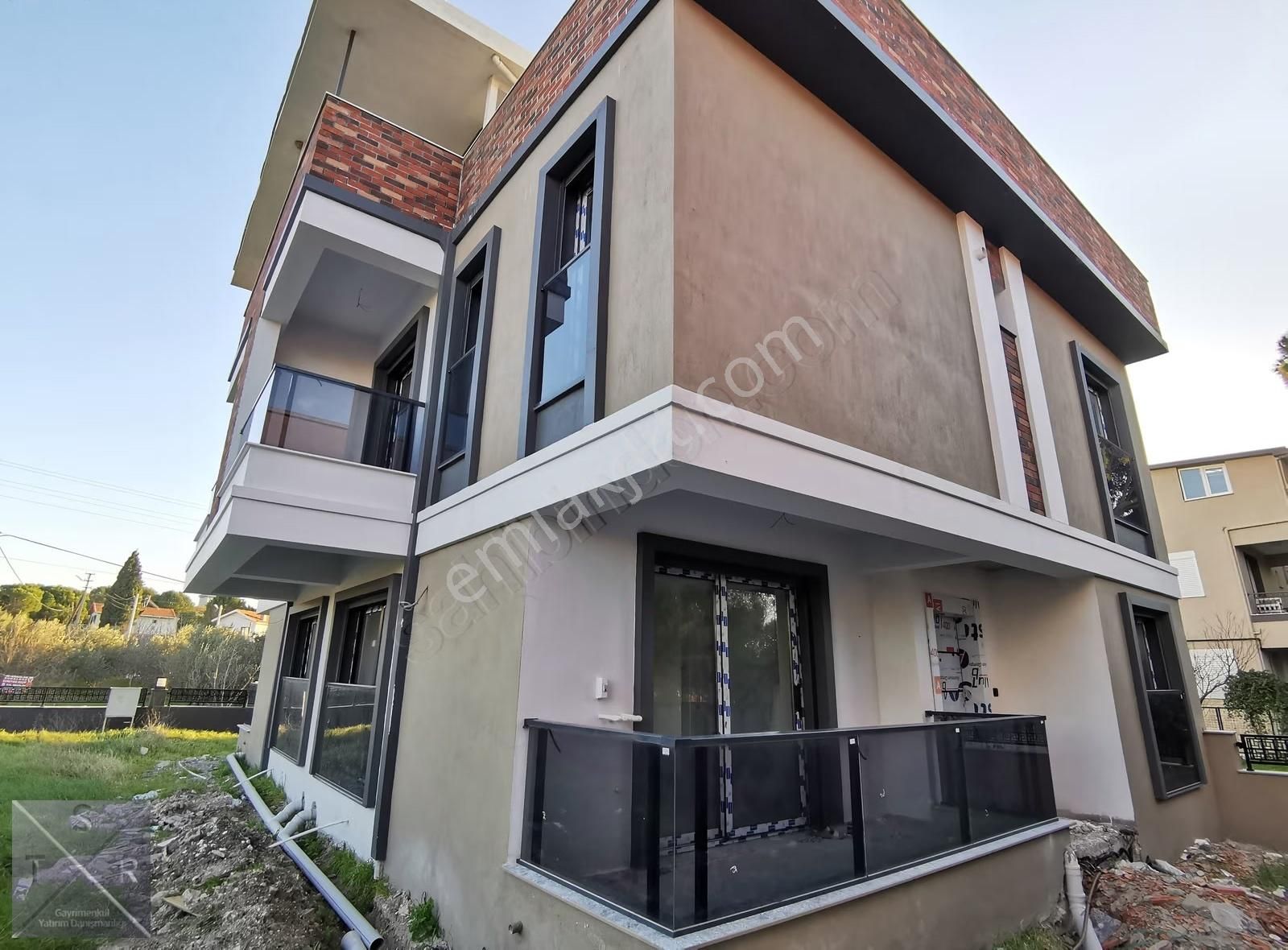 Tsr'den Yenişakran Afacan Mevki Satılık 4+1 Triplex Villa - Görsel 26