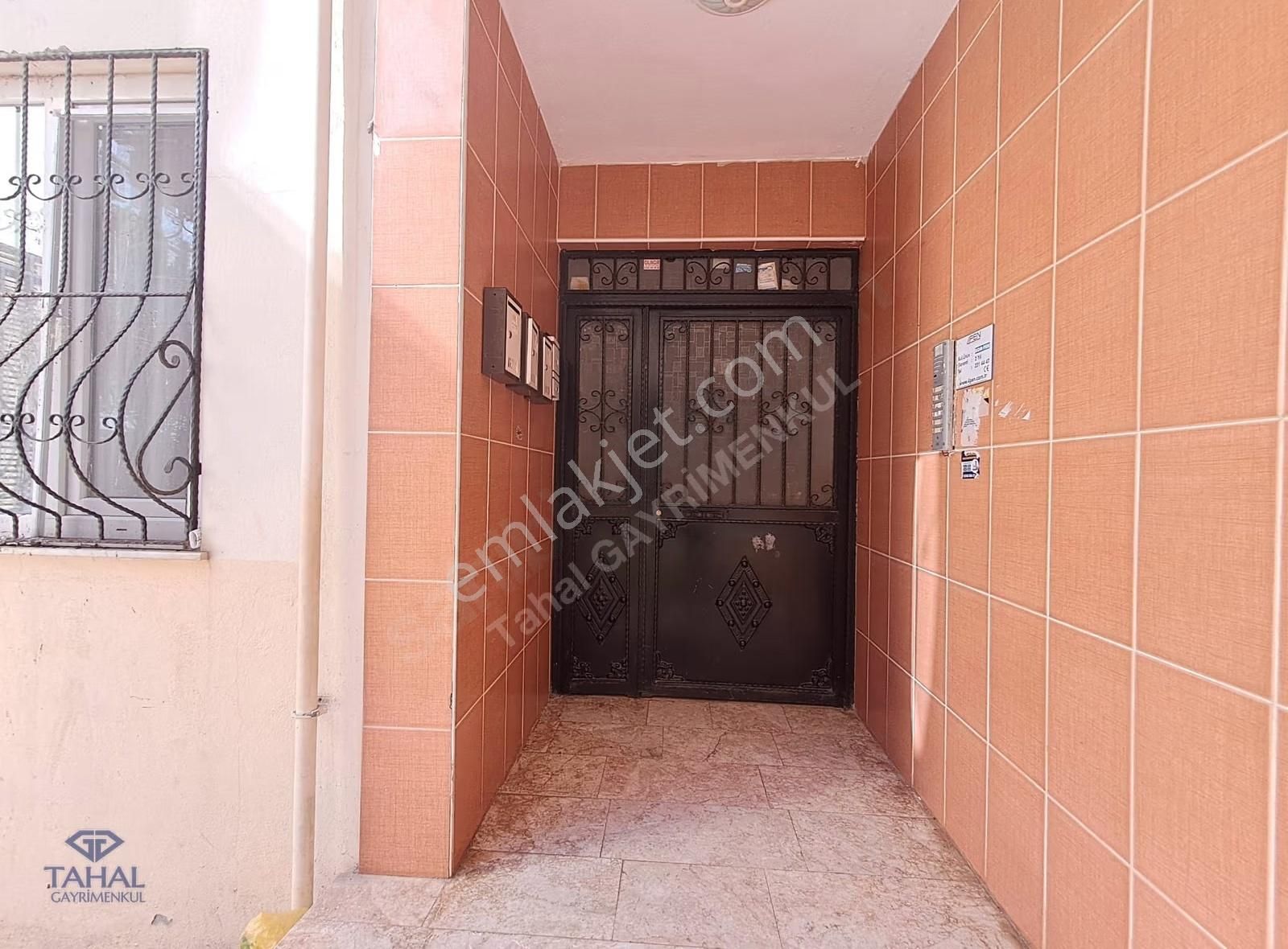 Yeni Emek'te Satılık 1+1 Y.giriş Herşey Ayrı 70m2 Geniş Balkonlu - Görsel 12