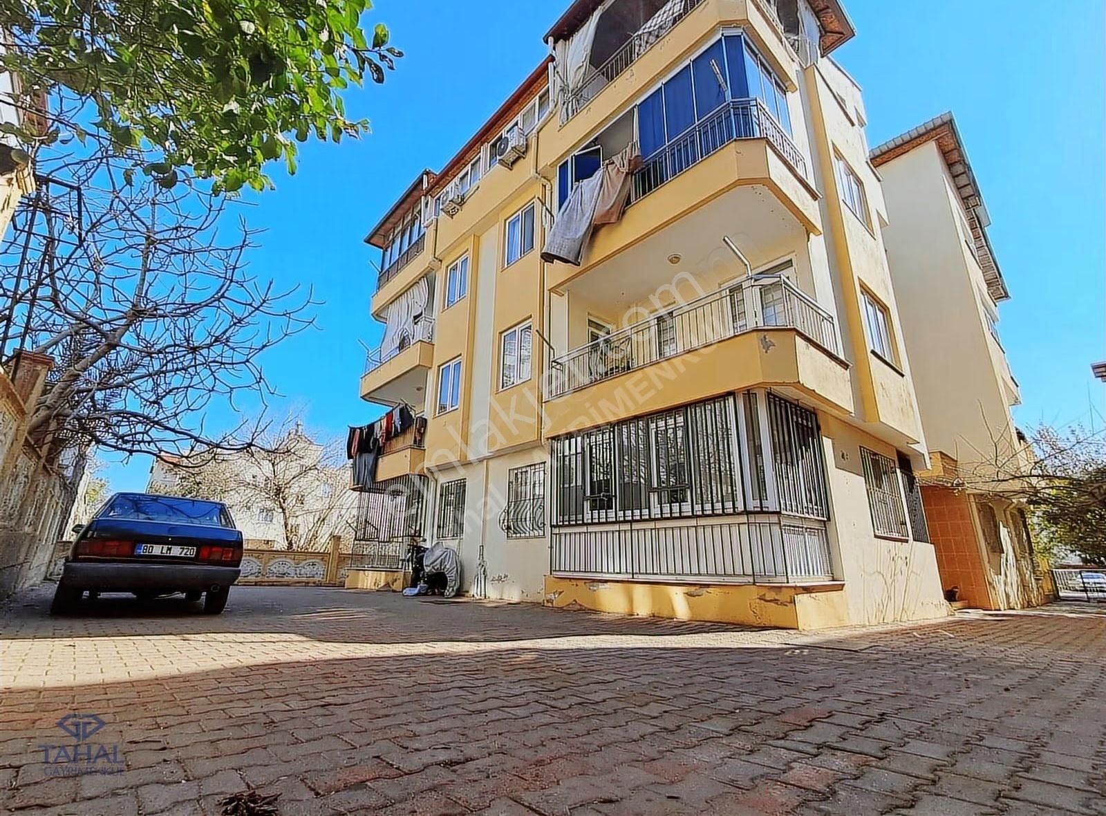 Yeni Emek'te Satılık 1+1 Y.giriş Herşey Ayrı 70m2 Geniş Balkonlu - Görsel 4