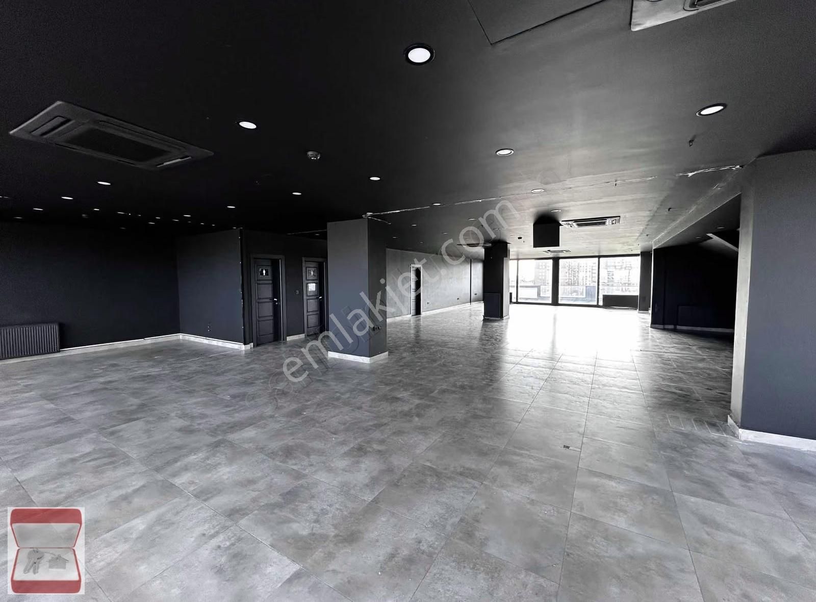 Bosb'de Corner Offıce İskanlı 400 M2 Teraslı Kiralık Ofis - Görsel 24