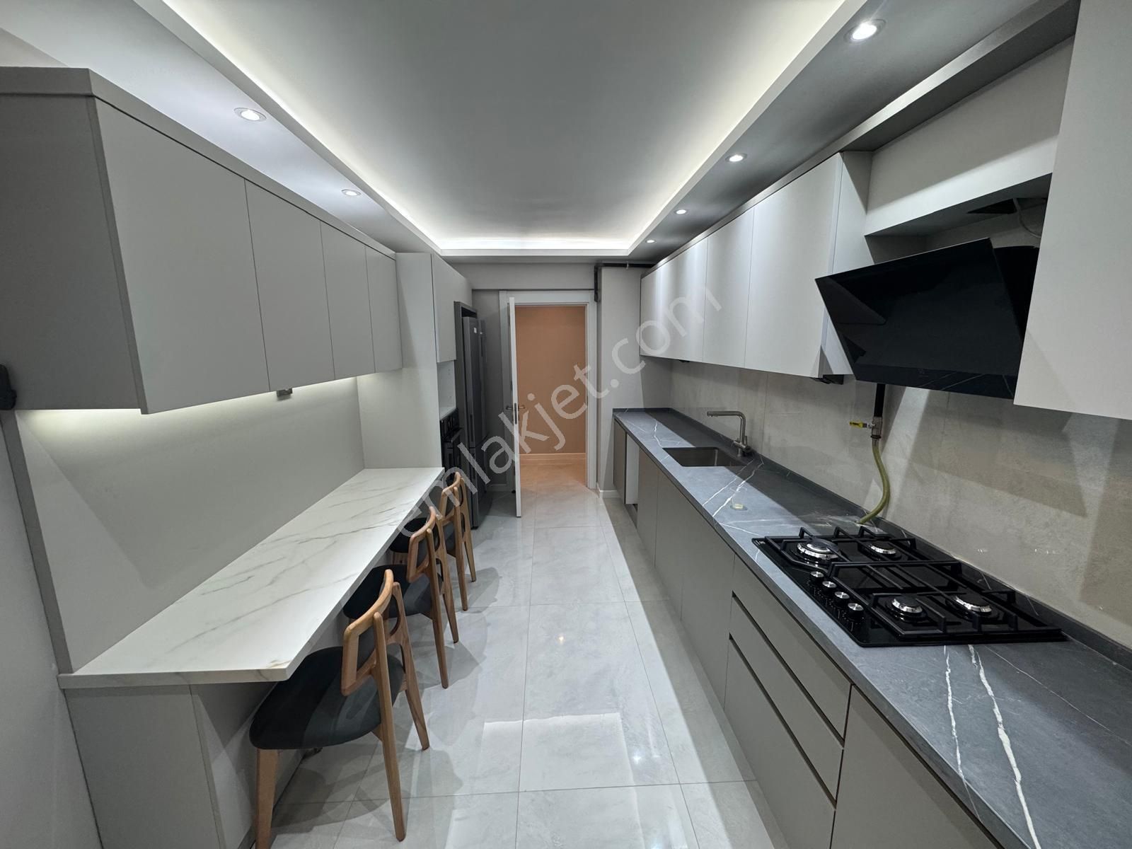 Ulukent'in Gözde Sitesi Soltera Life'da Satılık 3+1 Lüx Daire - Görsel 17