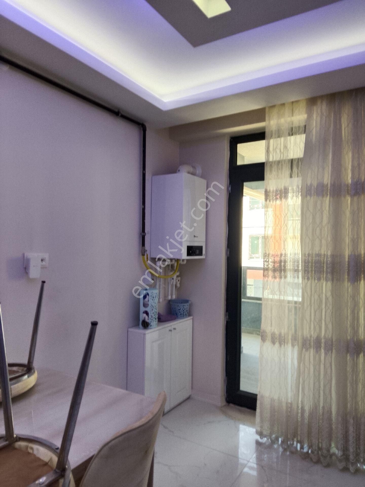 71 Evler Mahallesi Pazar Sokağı İskanlı Özel Garajlı Satılık 2+1 Daire - Görsel 5