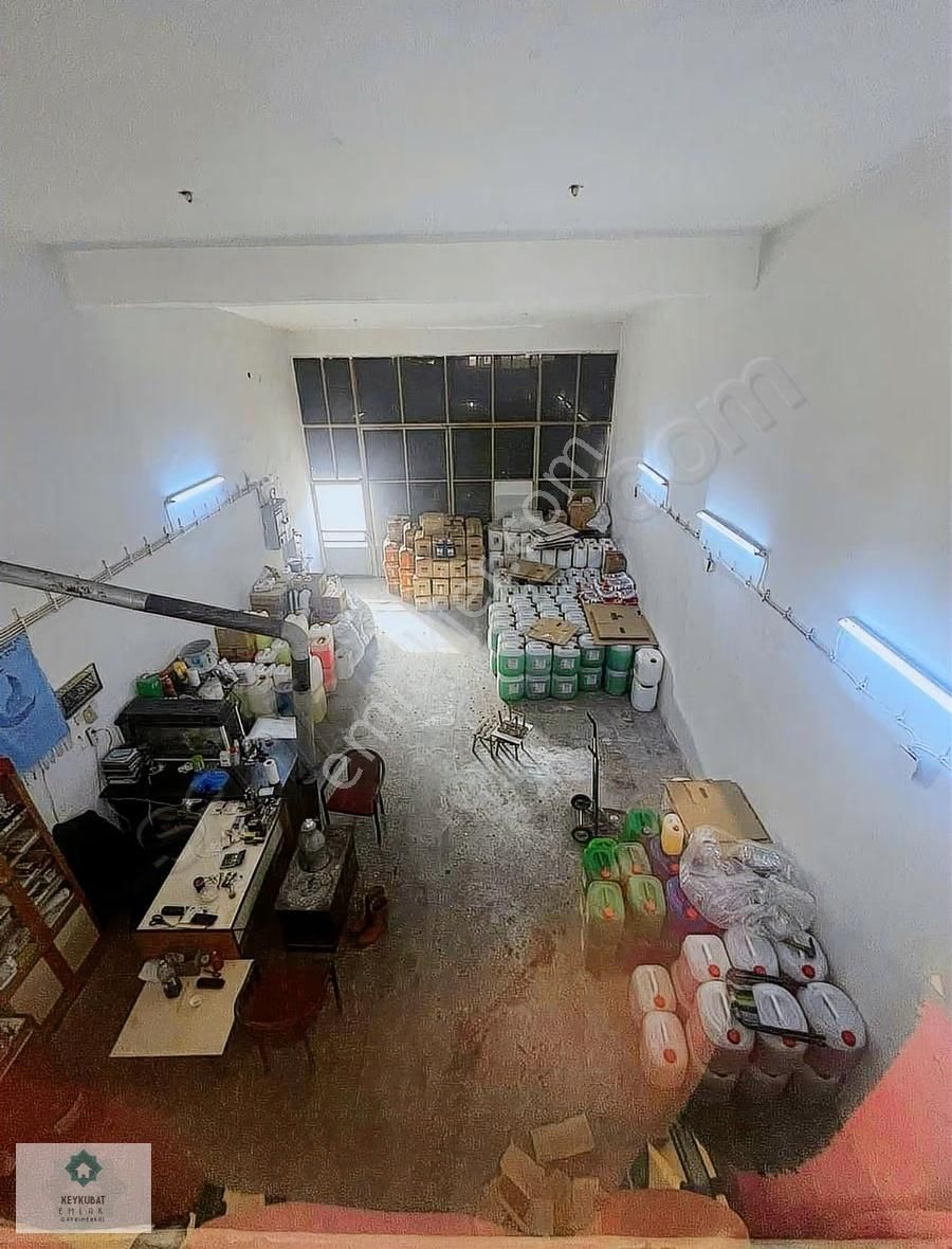 Zafer Sanayide İki Girişli 250m2 Kupon Dükkan.