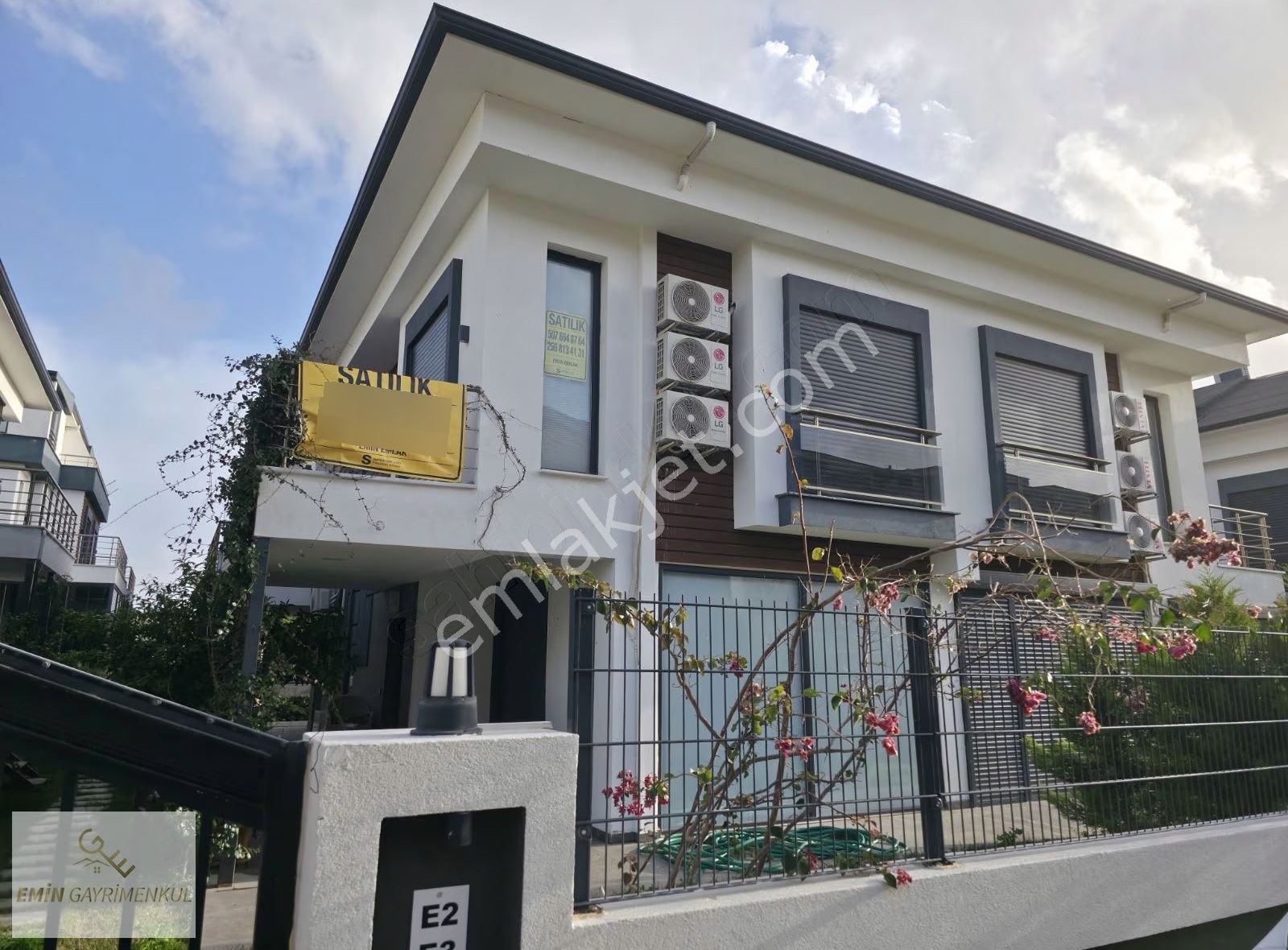 Havuzlu Site İçerisinde Müstakil Villa - Görsel 19