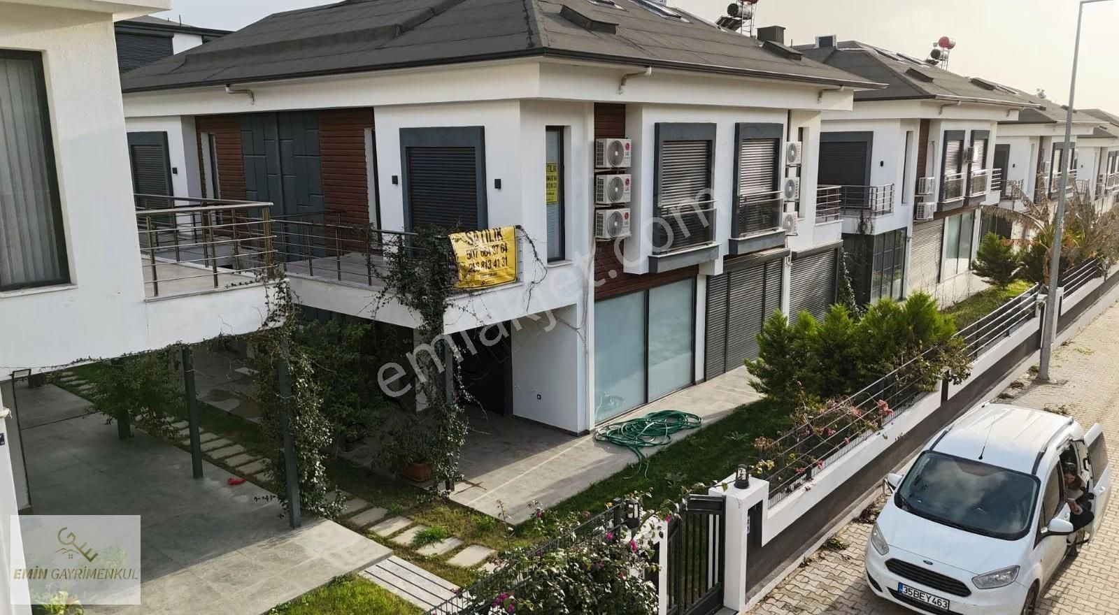 Havuzlu Site İçerisinde Müstakil Villa - Görsel 26