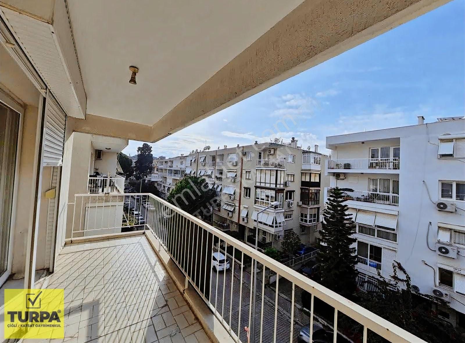 Bostanlı'da Kiralık 3+1 Daire - Denize Yakın Lokasyon - Görsel 9