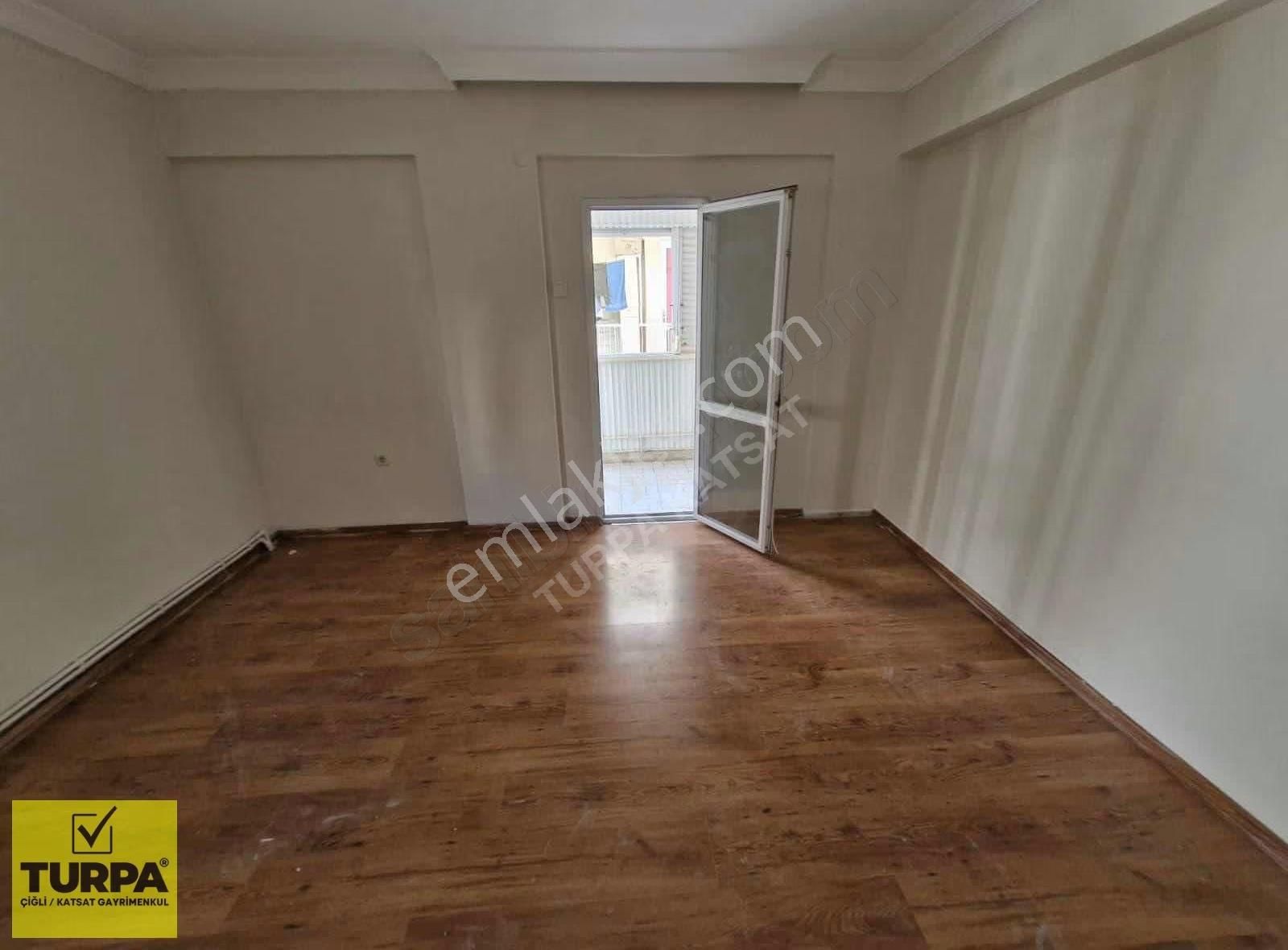 Bostanlı'da Kiralık 3+1 Daire - Denize Yakın Lokasyon - Görsel 35