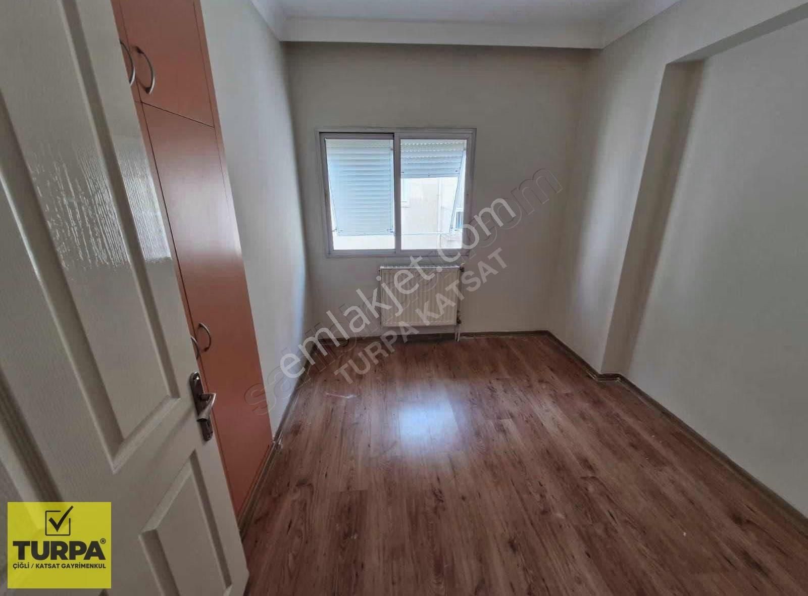 Bostanlı'da Kiralık 3+1 Daire - Denize Yakın Lokasyon - Görsel 2