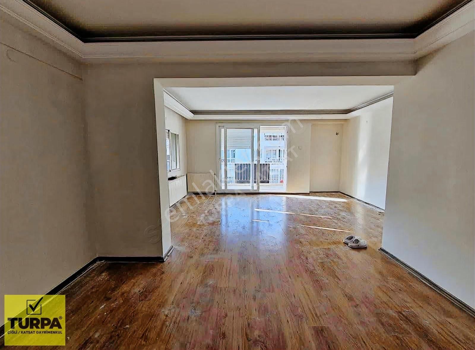 Bostanlı'da Kiralık 3+1 Daire - Denize Yakın Lokasyon - Görsel 17