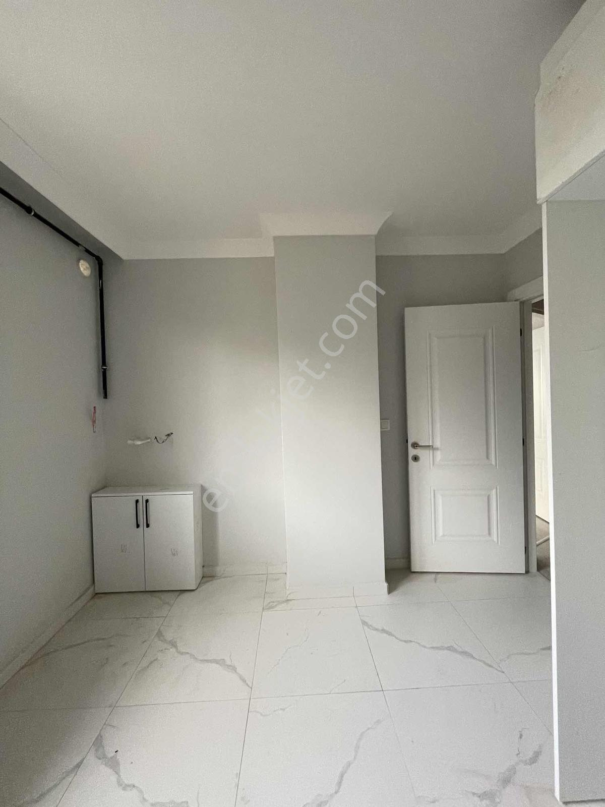 Sultanbeyli Akşemsettin Petrol Yolu Cad Köşe 4+1 Çatı Dubleks - Görsel 10