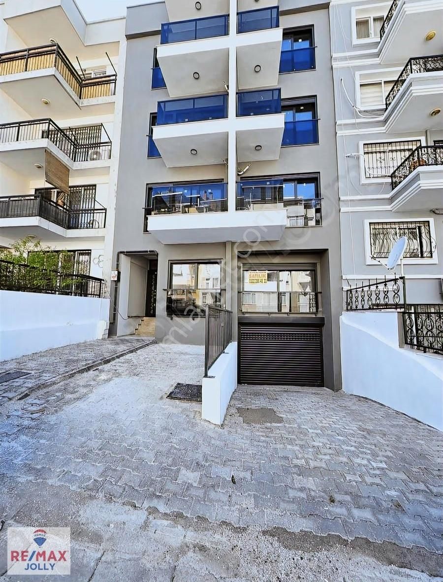 Acil Üçkuyular Demokrası Ünv. Karşısı Arakat 2+1 Fırsat Daire - Görsel 9