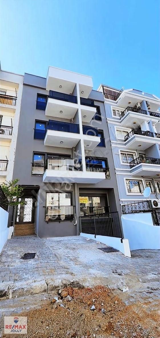 Acil Üçkuyular Demokrası Ünv. Karşısı Arakat 2+1 Fırsat Daire - Görsel 13