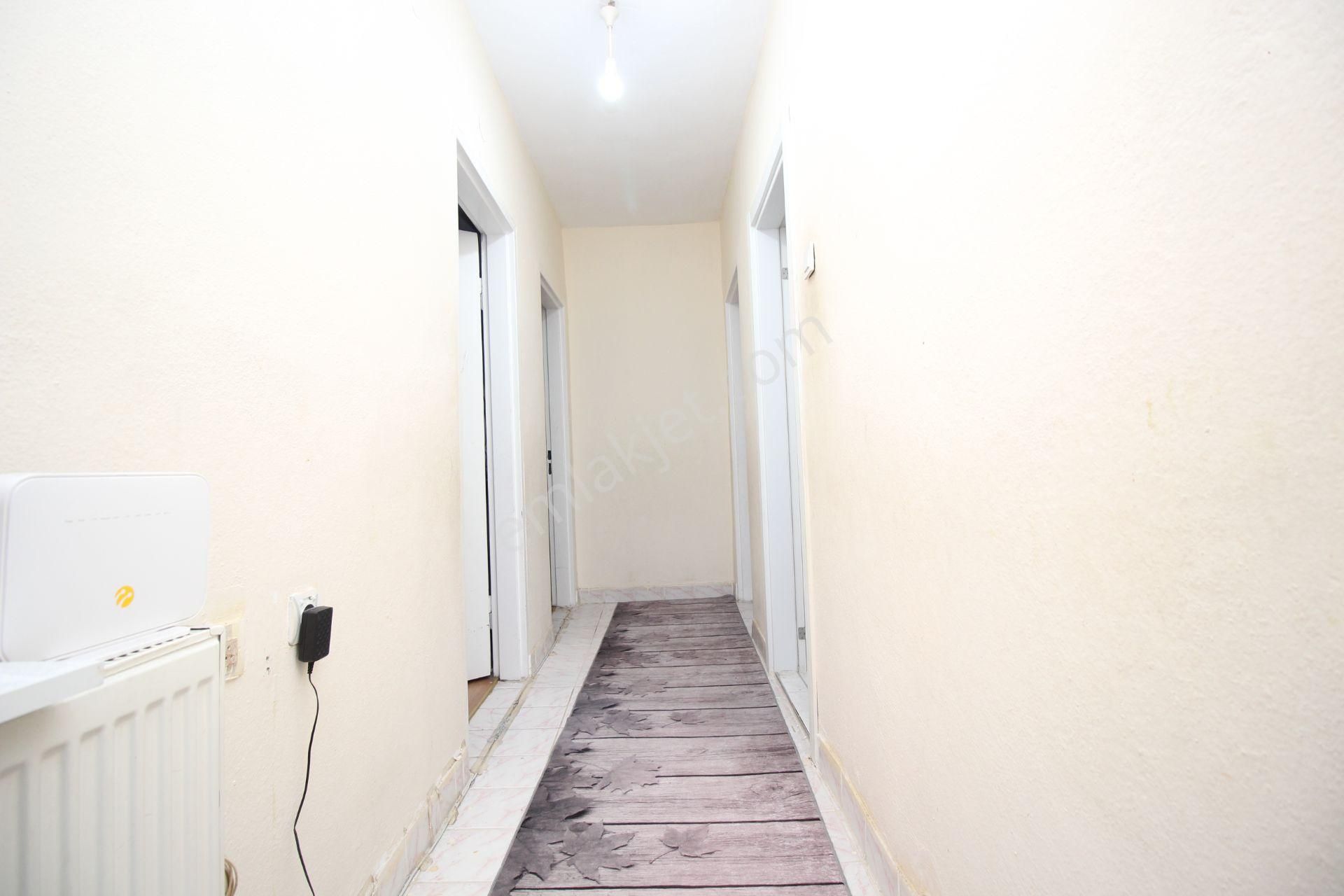 Emre Emlak'tan Selçuklu'da Arakat Ön Cephe Satılık 3+1 Daire - Görsel 21