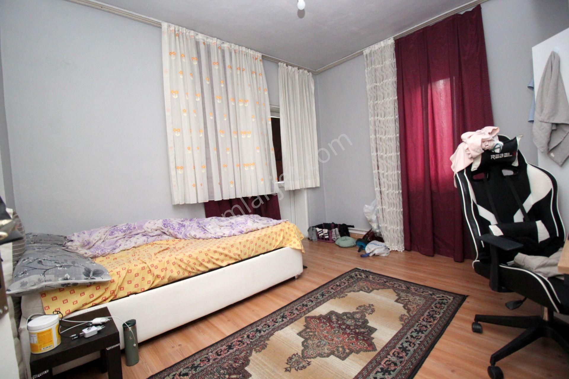 Emre Emlak'tan Selçuklu'da Arakat Ön Cephe Satılık 3+1 Daire - Görsel 14