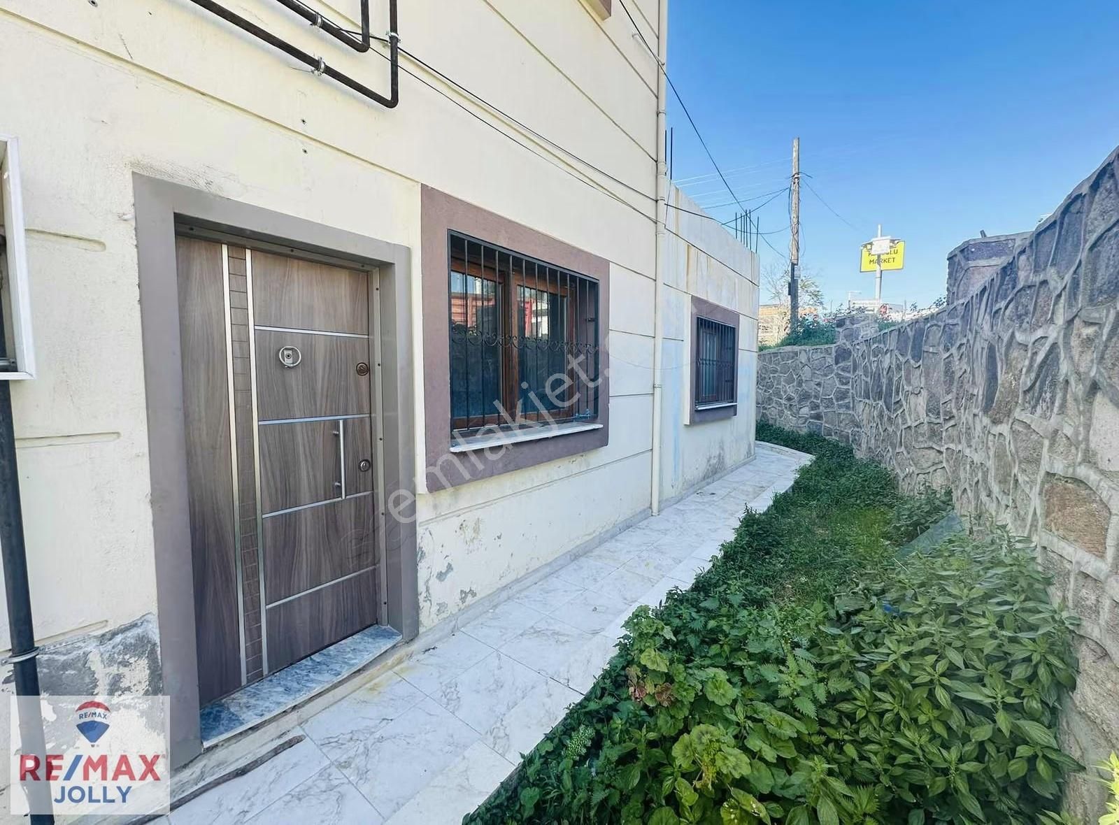 Bornova Merkeze 5 Dk Mesafede Bahçe Katı Kiralık 2+1 - Görsel 9