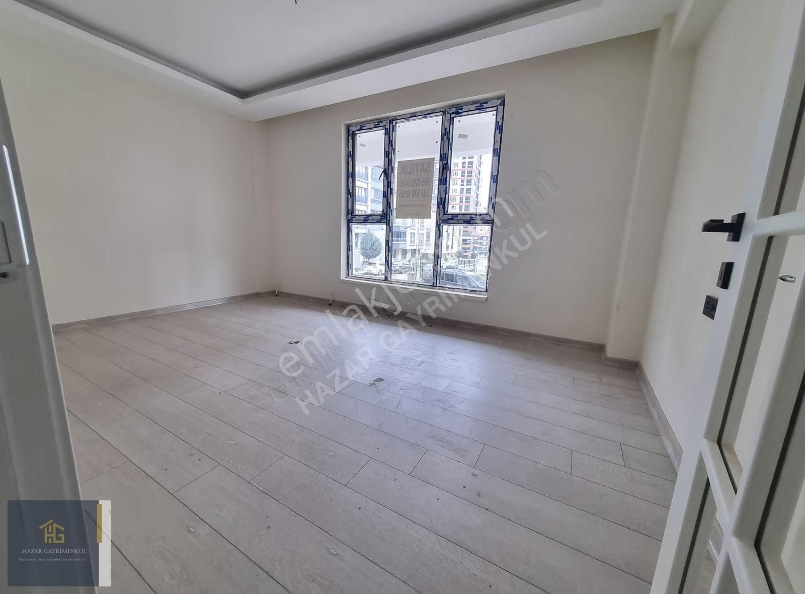 Hazardan--acil--mendereste Köşe Başı Yola Cephe Yüksek Giriş 3+1 - Görsel 23