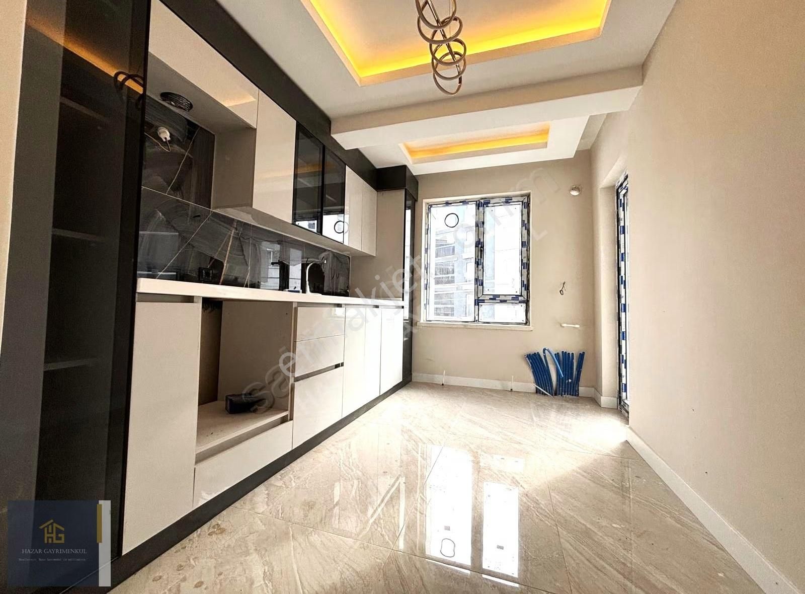 Hazardan Fırsat Dairesi Mendereste Ebevyn Banyolu Köşe Başı 2+1