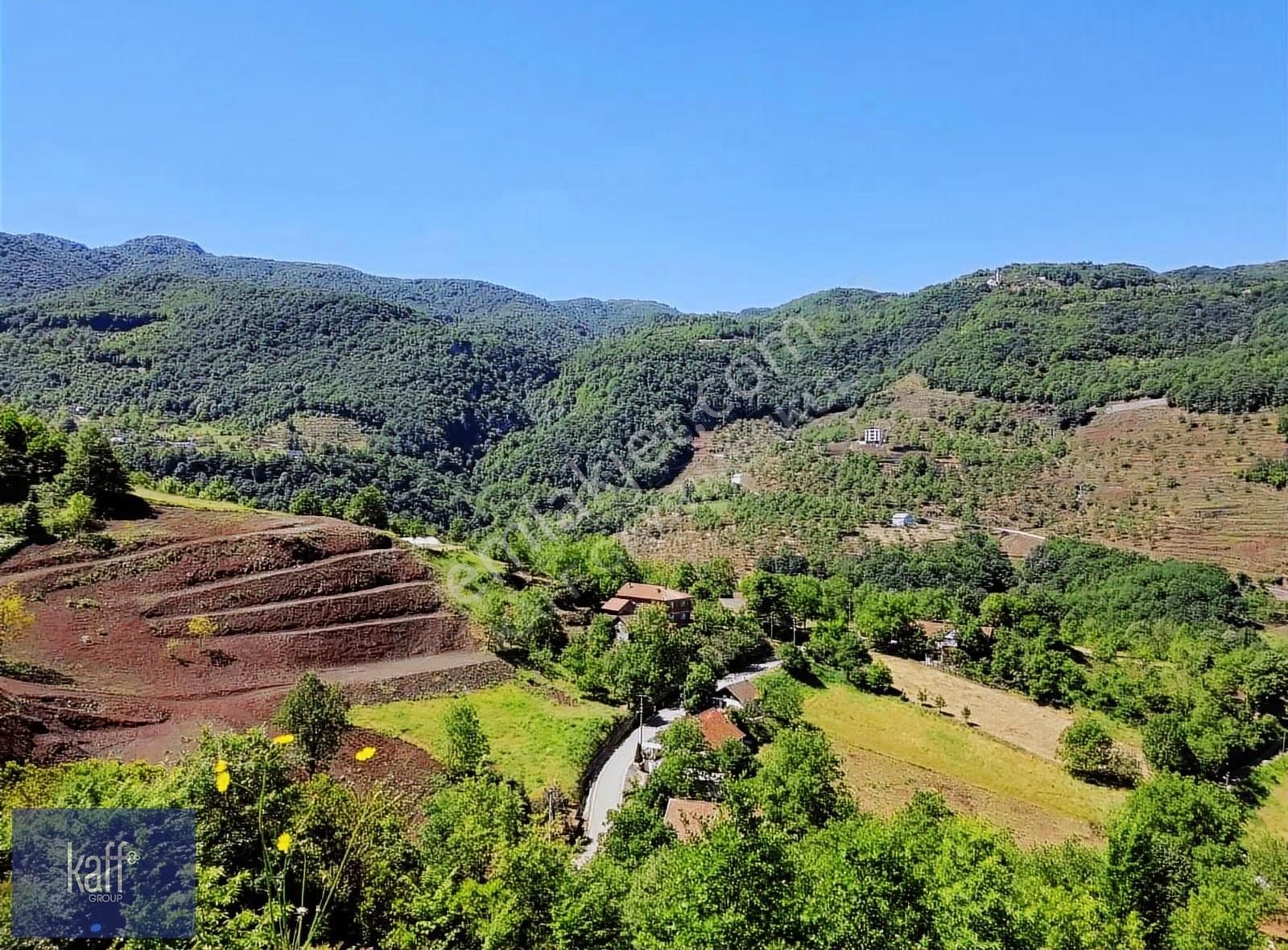 Başiskele Aksığın'da Muhteşem Manzaralı Tek Tapu Arazi
