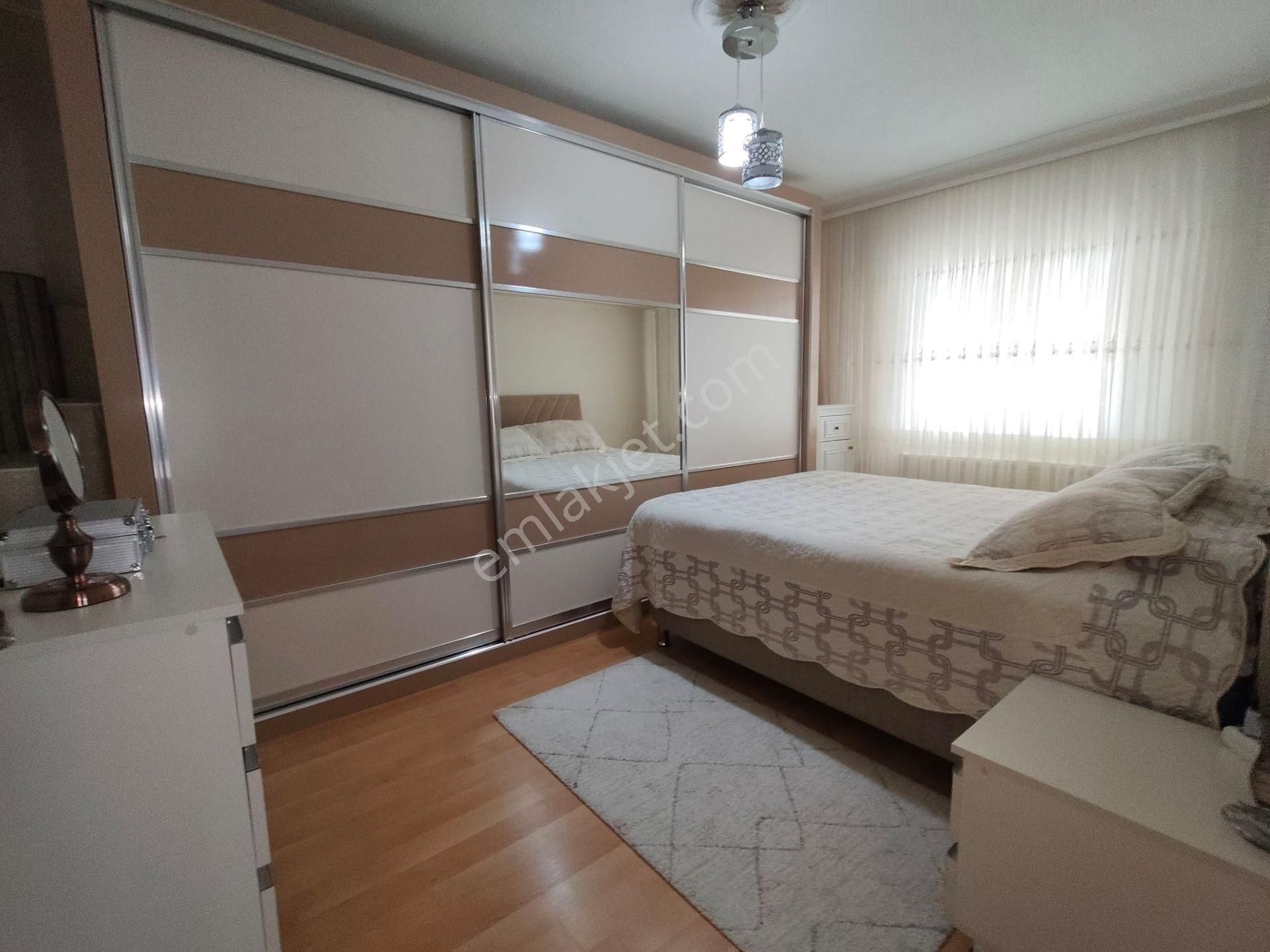 Yılmaz Gayrimenkul'den Pınarbaşı Mah 3+1 4. Katta 3299 Pazarlıklı Ultra Lüxyapılı 130m2 Daire - Görsel 30