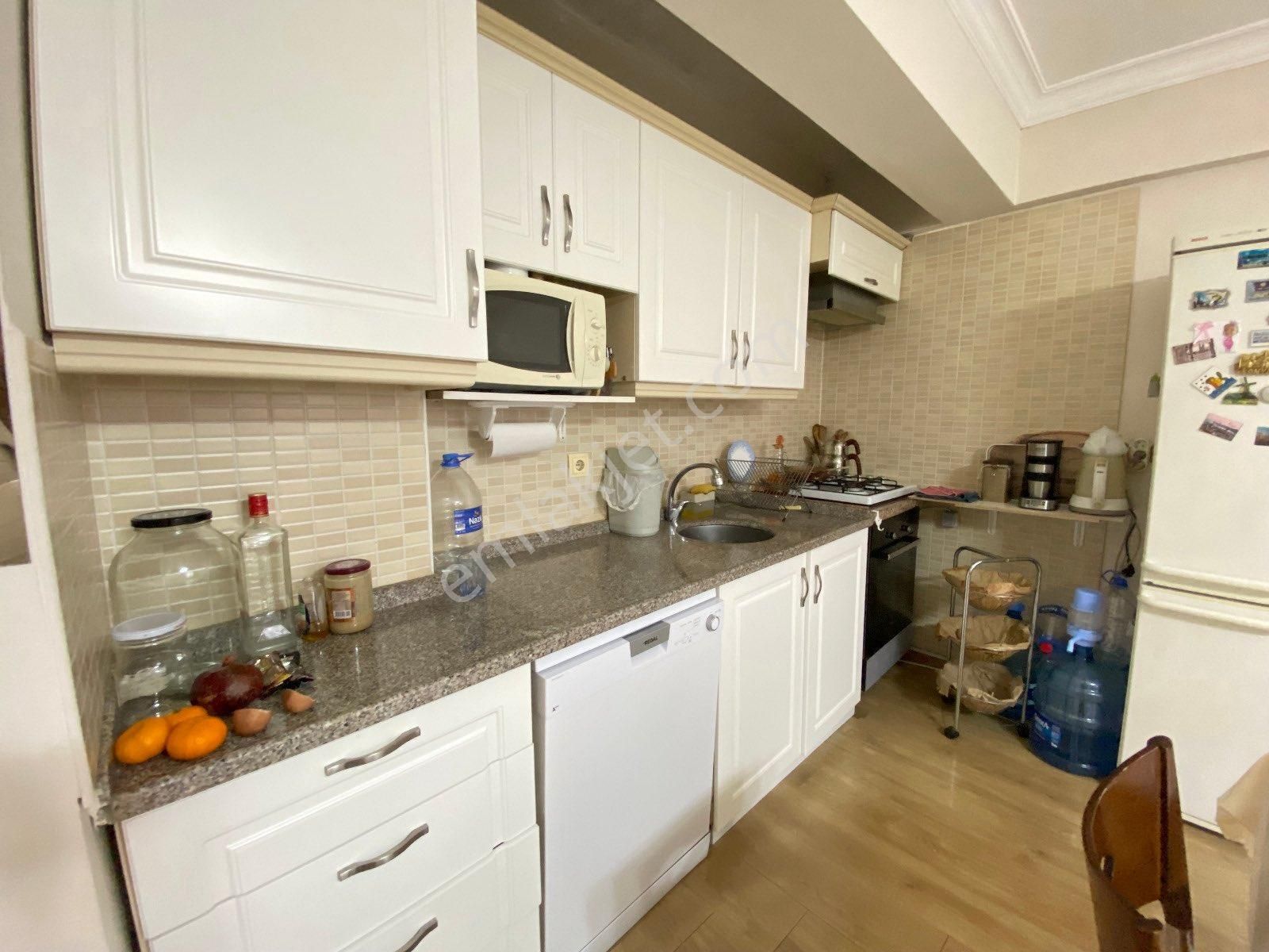 Seferihisar Ürkmez Merkez De Satılık 2+1 Yazlık Daire Denize 200 Metre - Görsel 16