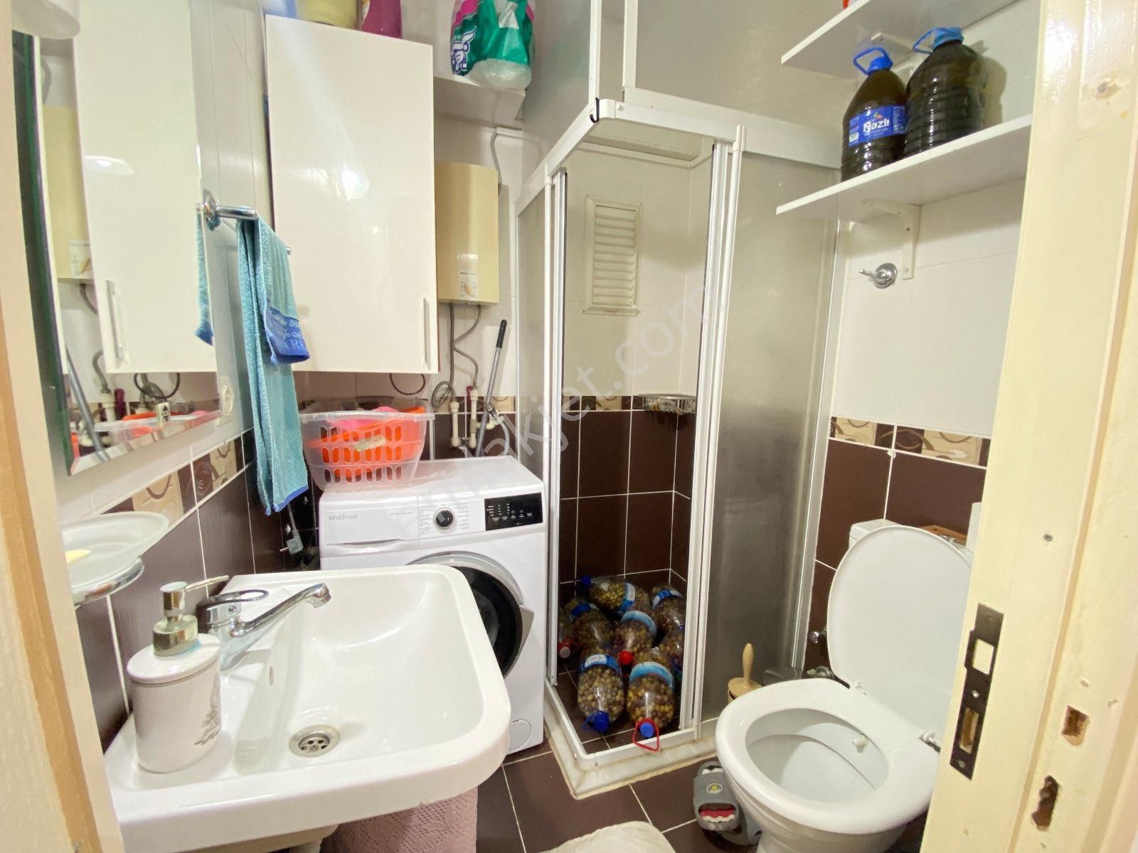 Seferihisar Ürkmez Merkez De Satılık 2+1 Yazlık Daire Denize 200 Metre - Görsel 14