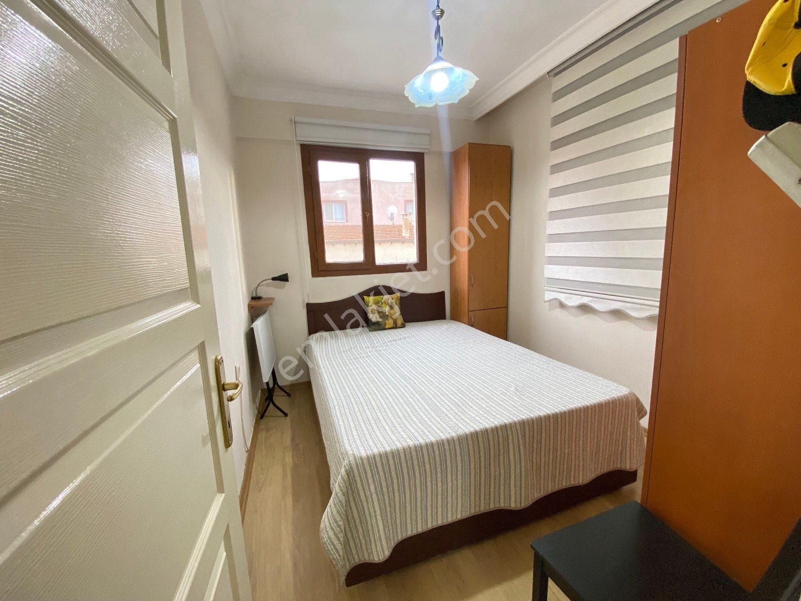 Seferihisar Ürkmez Merkez De Satılık 2+1 Yazlık Daire Denize 200 Metre - Görsel 9