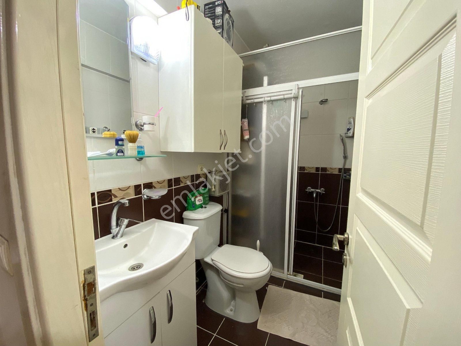 Seferihisar Ürkmez Merkez De Satılık 2+1 Yazlık Daire Denize 200 Metre - Görsel 11