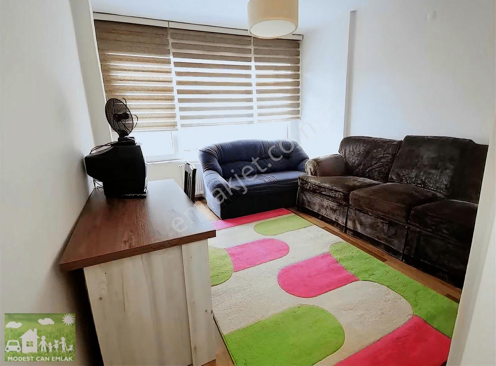 Yeniköy'de Eşyalı 2+1 Kiralık Daire