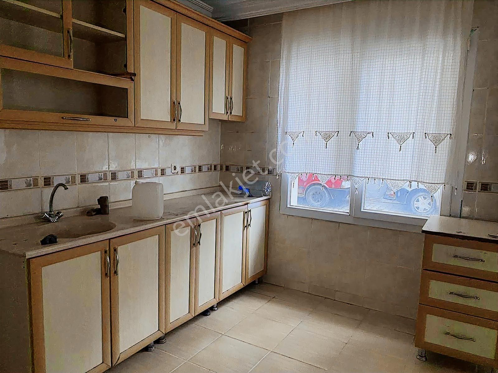 Kuşadası Davutlarda Devamlı Kiralık Boş 1+1 Daire - Görsel 2