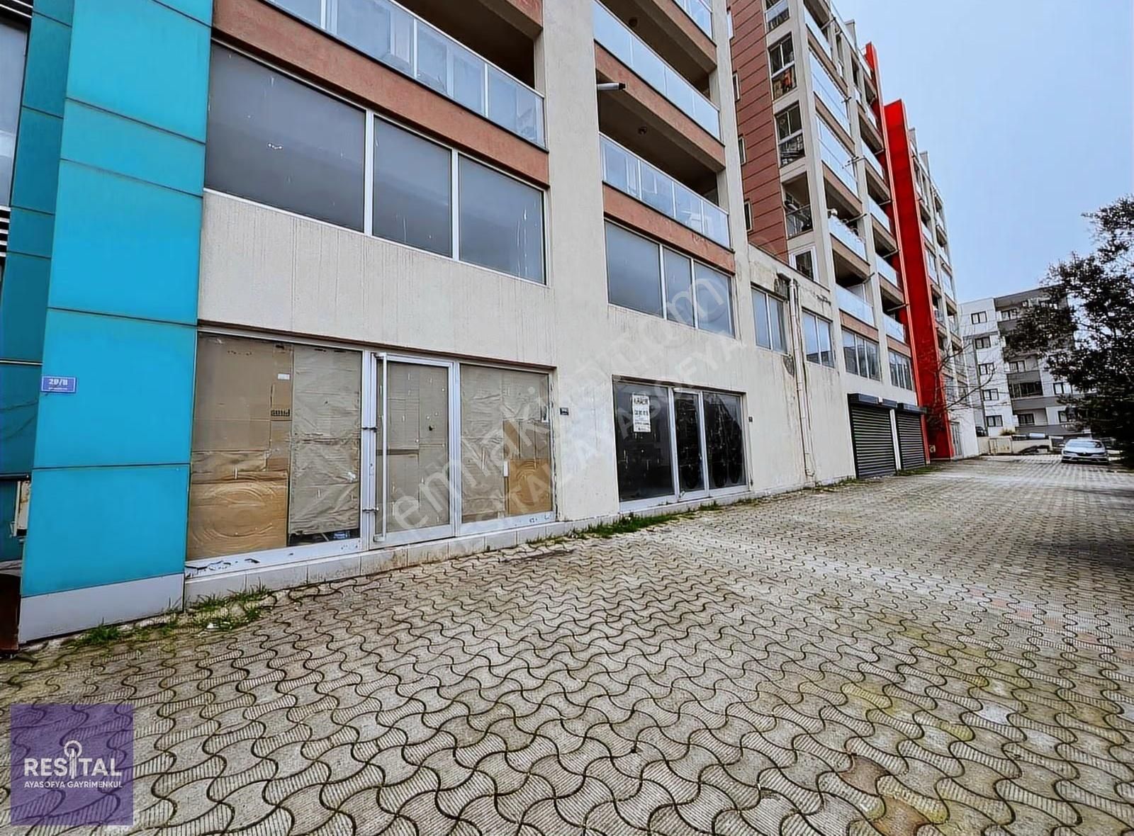 Görüklede Kiralık Geniş Dükkan (300 M²)