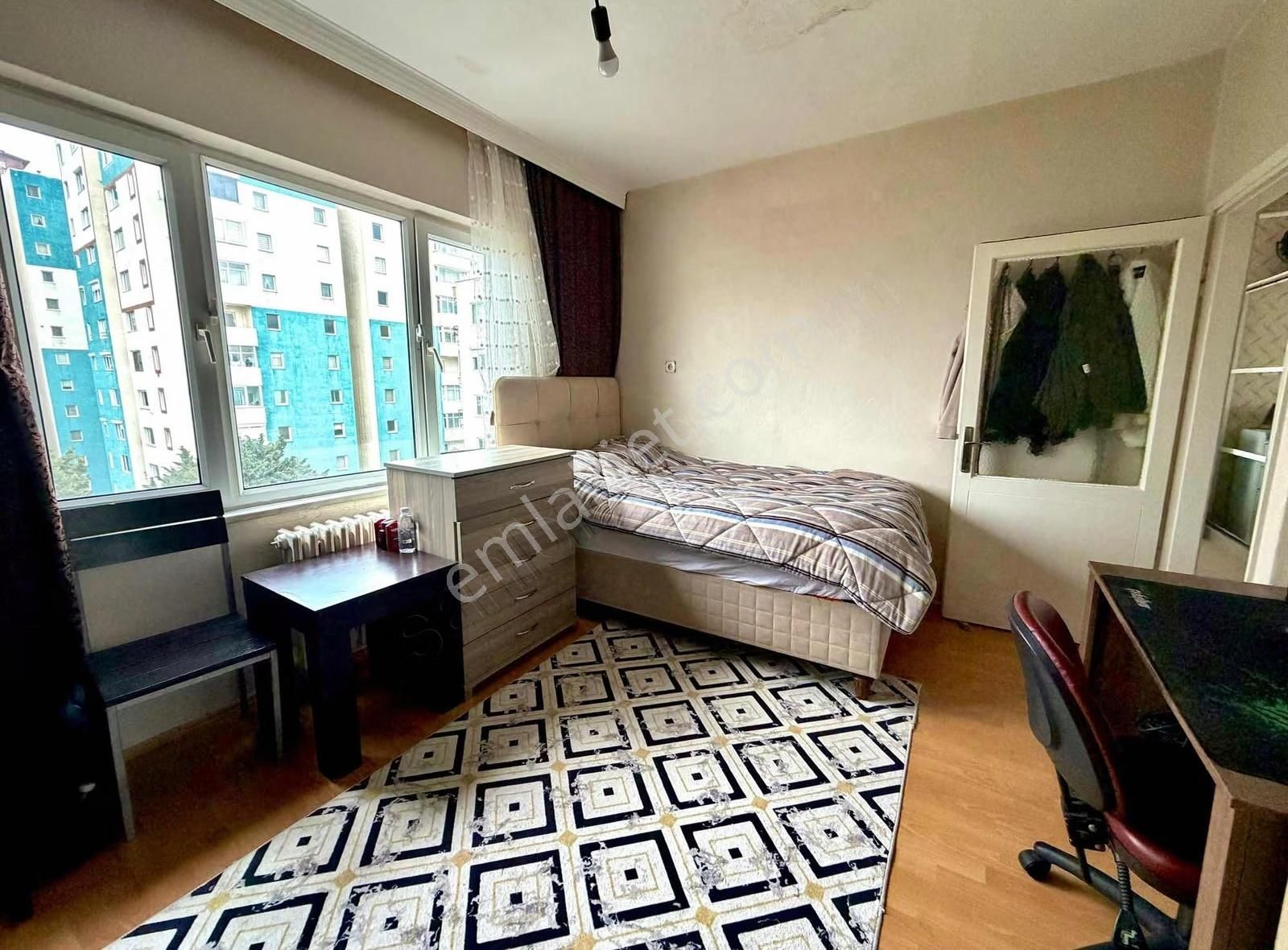 Çanakkale Cevatpaşa Mahallesinde Deniz Manzaralı 3+1 Daire - Görsel 18