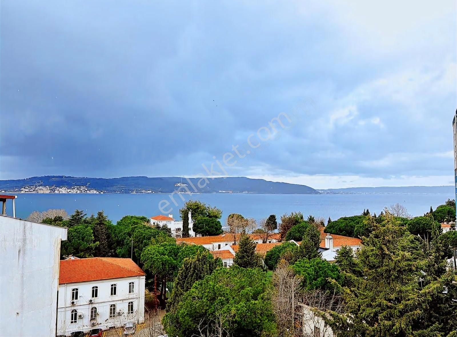 Çanakkale Cevatpaşa Mahallesinde Deniz Manzaralı 3+1 Daire - Görsel 19