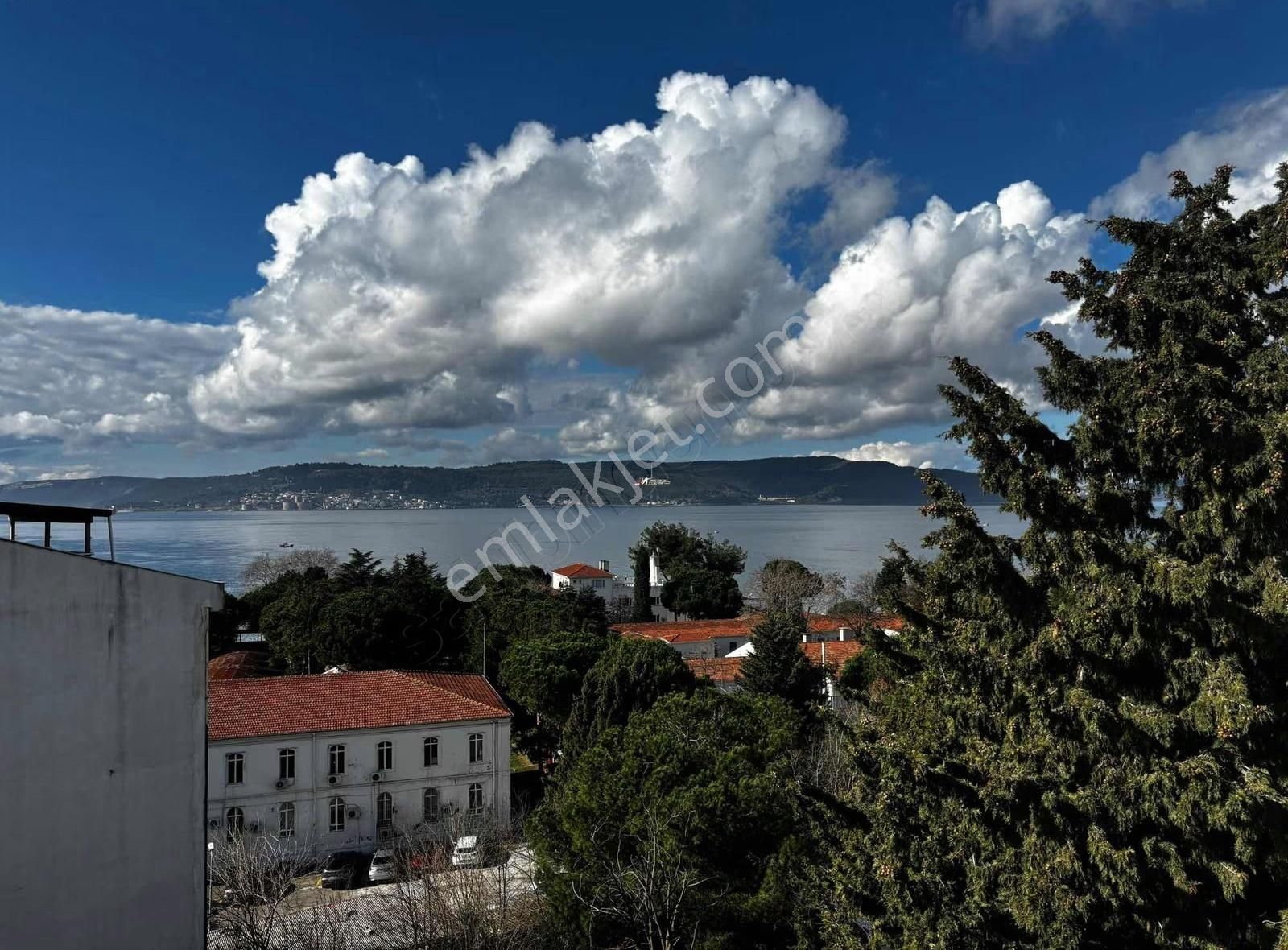 Çanakkale Cevatpaşa Mahallesinde Deniz Manzaralı 3+1 Daire - Görsel 7